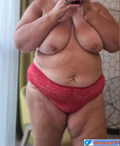 Sexy BBW Granny In Pink Robe Shows Her Awesome Pussy And Dildo Herself