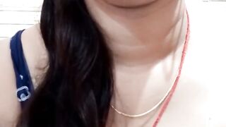 natural Buty indian young women