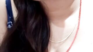 natural Buty indian young women