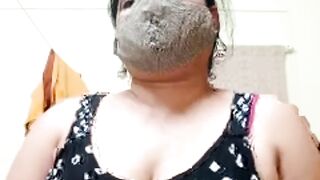 Indian geetahousewife
