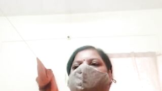 Divya aunty ki live video call