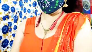 Desi Indian rajasthan wali aunty nude webcam show