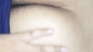 Maa ki gand ki malish ke bahane maze liye. Indian big ass