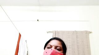Desi Indian Divya aunty webcam video Desi Indian married aunty videos