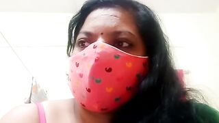 Desi Indian aunty Divya Rani