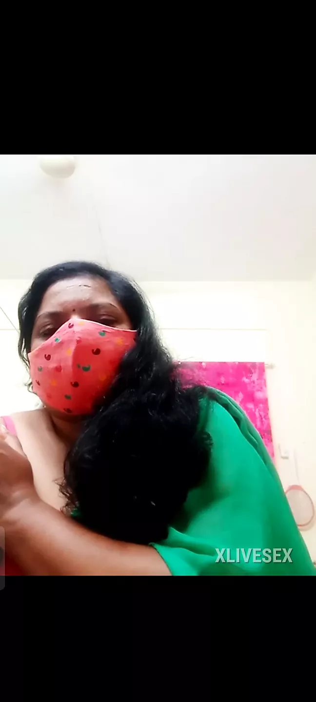 Desi Indian aunty Divya Rani Stepmom Incest Porn 