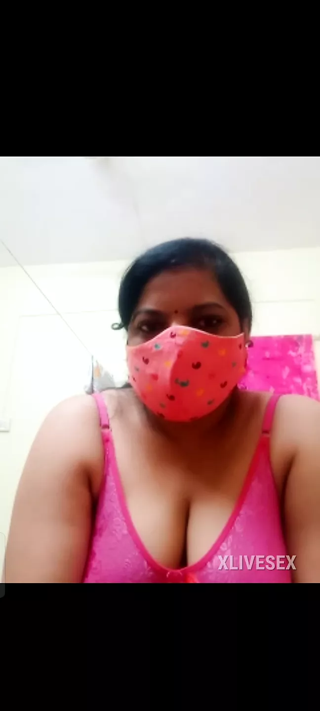 Desi Indian Divya Rani aunty webcam video - Stepmom Incest Porn