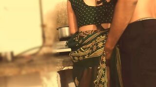 Bhabhi ko kitchen me choda sexy girl sex on kitchen. Bhabhi fucking in kitchen