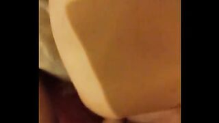 Severine, assistante sociale, et ses gros seins