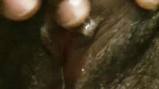 Indian sexy mom rub her hairy pussy hard fingering until cum juice with moan big boobs with big nipple