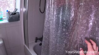LUCKY STEPSON GETS A SURPRISE BLOWJOB AFTER SHOWER