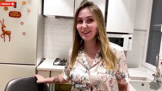 Hot stepmom decided to help her stepson finish. - Your cock has grown !!!
