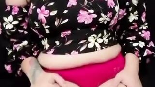 Sexy chubby wife mastrubate