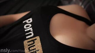 Asian mom brought herself to a real orgasm with a vibrator