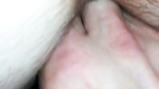 Doigt chatte cul
