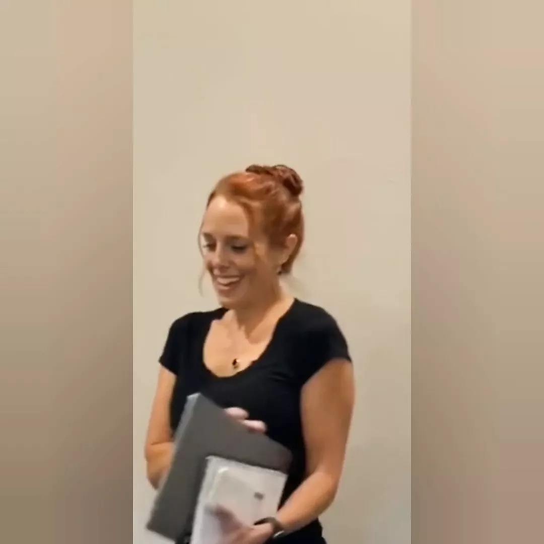Wife flashes her coworkers after the meeting