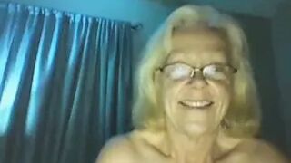 Grandma Linda 2 times cum with her humming buddy