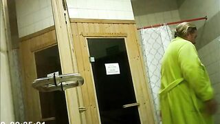 With a 59-year-old mature mother in the sauna.