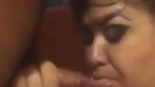 Que rico mama esta gorda madura