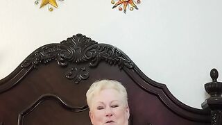 Sexy Gilf Takes A Request From a Fan