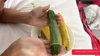Granny  banana cucumber pussy insertion massage orgasm