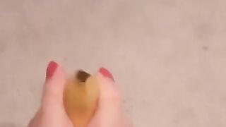 Convinced milf to stick a banana in between her toes for me