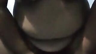 Desi m0m playing hard with a dildo