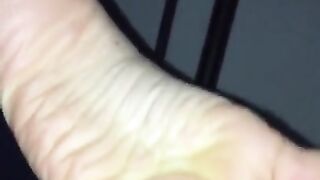 Milf feet and pussy play