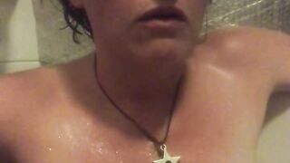 A video I sent to a mega meaty man from PoF whilst sweating my sexy perfect tits off in the bath