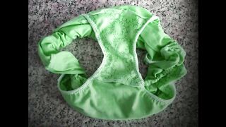 Green smelling panties my elderly mommy