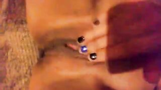 22yr milf masterbate pt1