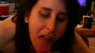 MILF gets a cumshot