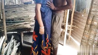 Desi Village Bhabhi Sex With Farmers