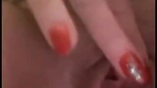 Meine Fickschlampe schick mir immer Videos