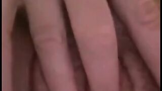 Meine Fickschlampe schick mir immer Videos