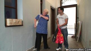 Busty granny riding strangers cock after blowjob