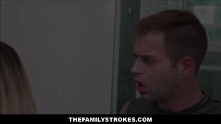 TheFamilyStrokes - Skinny Blonde Teen Stepsister Bathroom Sex With Her Stepbrother - Emma Bugg